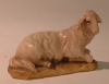 Kostner Krippenfigur Schaf liegend rechts schauend für 16 cm.